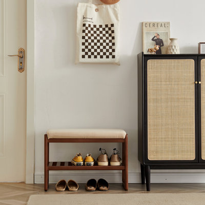 Banc à chaussures en bois massif avec coussin et tablette amovibles Albert