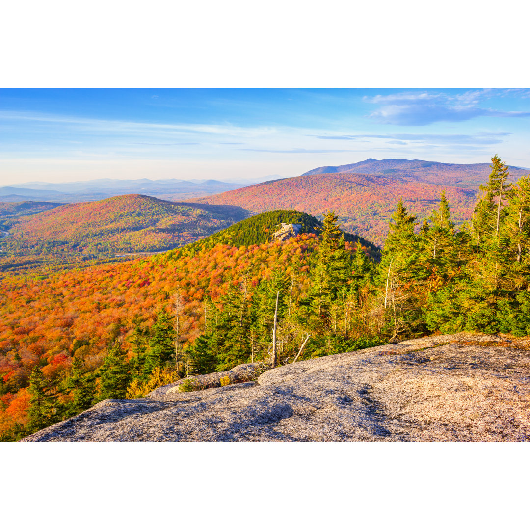 Weiße Berge im Herbst New Hampshire USA von Benedek - Kunstdrucke auf Leinwand ohne Rahmen