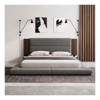 Lit plateforme tapissier de plancher avec tête de lit en bois allongée, sans sommier, gris
