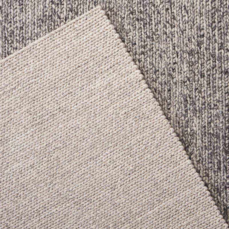 Scandinavia Dula Wool Area Rug in Pristine/Silver Filigree, Rectangle 10' x 14'