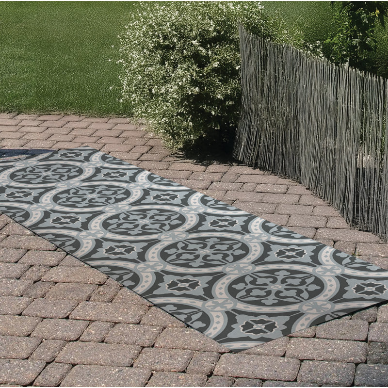 Aleah Outdoor Rug, Runner 2'6" x 8'
