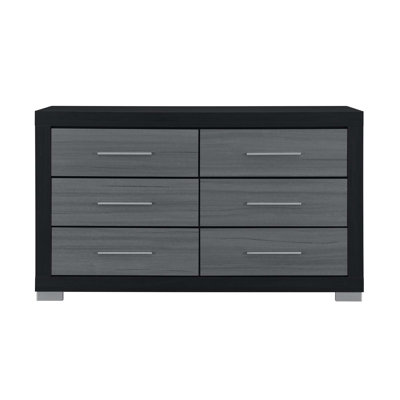 La commode à deux tons Elsa avec tiroirs spacieux et poignées de bar modernes, parfaite pour le rangement organisé et la décoration élégante.
