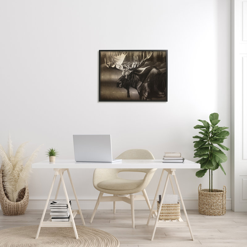 «Rustic Moose In Shadows Deep Forest Portrait Gray Farmhouse», estampe numérique encadrée, art texturé par Cole Johnson
