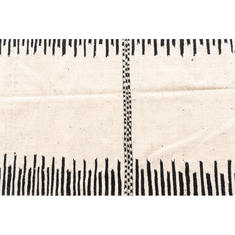 Tapis noir et blanc Mosser