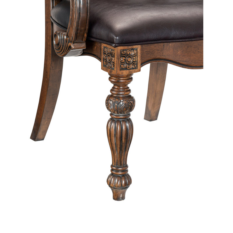 Fauteuils traditionnels pour la salle à manger, bois au fini chêne foncé, siège en similicuir, contrastant, fauteuils de salle à manger d'une profondeur de 25,5 po, structure en bois, revêtement, acheminement classique, 250 lb