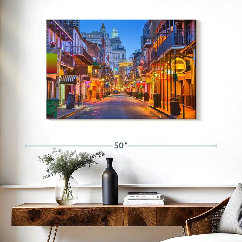 Harpa Bourbon Street, 26" H x 39" W