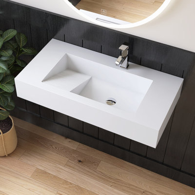 Lavabo de salle de bain mural 36 po