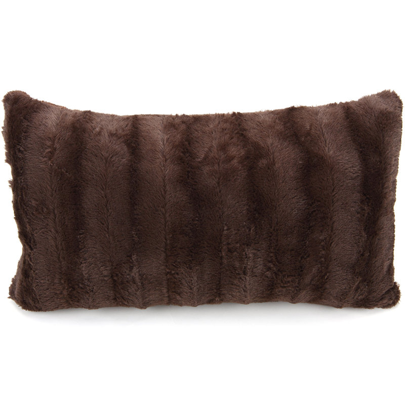 Housse de coussin en fausse fourrure Tsuguko, Brun