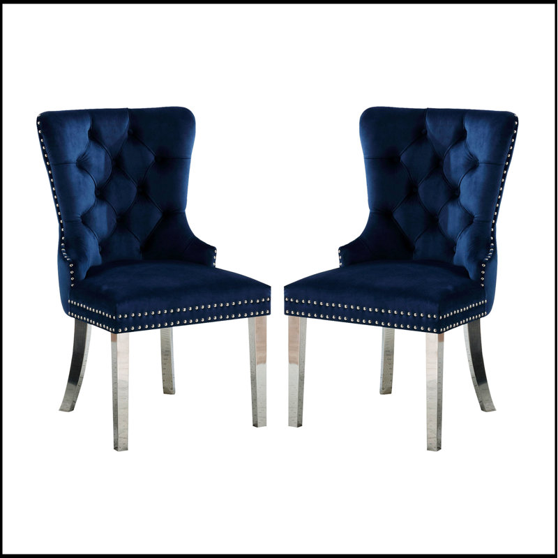 Ensemble de 2 chaises à oreilles avec dossier capitonné, revêtement bleu et pieds chromés pour une élégance moderne