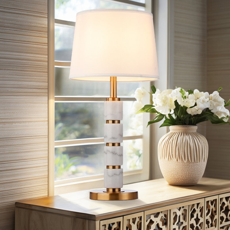 Lampe de table moderne en métal doré et albâtre