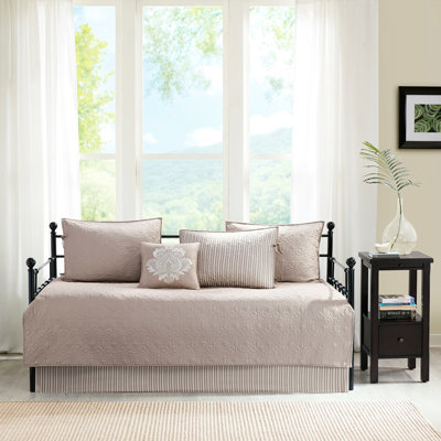 Housse de lit de jour simple kaki 6 - réversible uni / rayé, 3 taies décoratives, intrigante taille de coussin décoratif, uni / imprimé, charmant