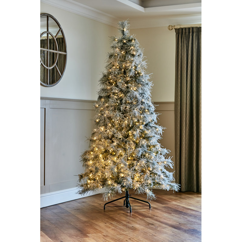 Snow Crest Spruce 7.5ft Tree with 650 Warm White LED