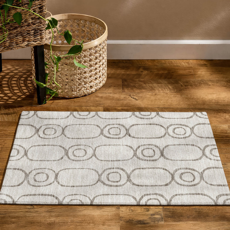 Tapis géométrique lavable à la machine de qualité supérieure Mayfield AMF2344, Taupe, 1'8" x 2'6"
