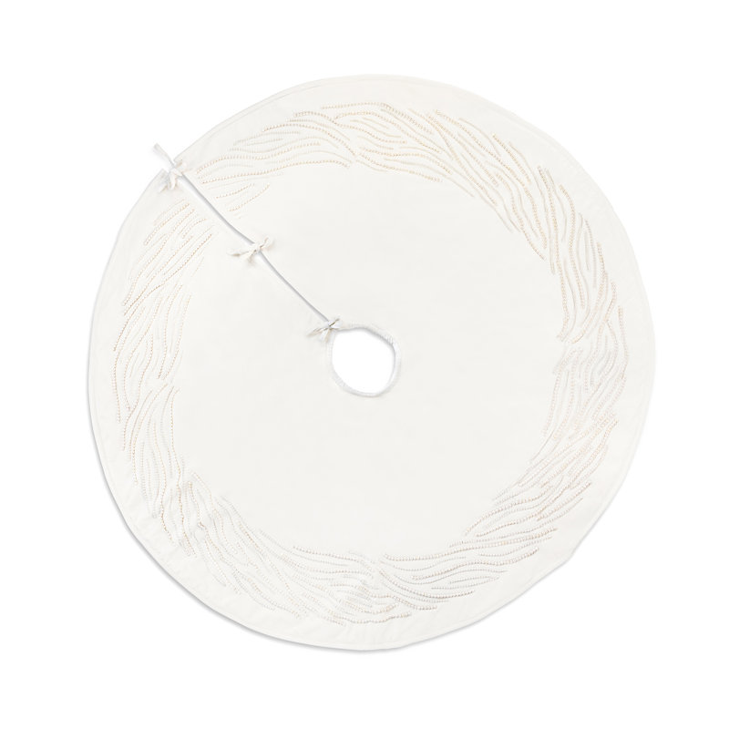Creamy Cotton Tree Skirt with Faux Pearl Garland
