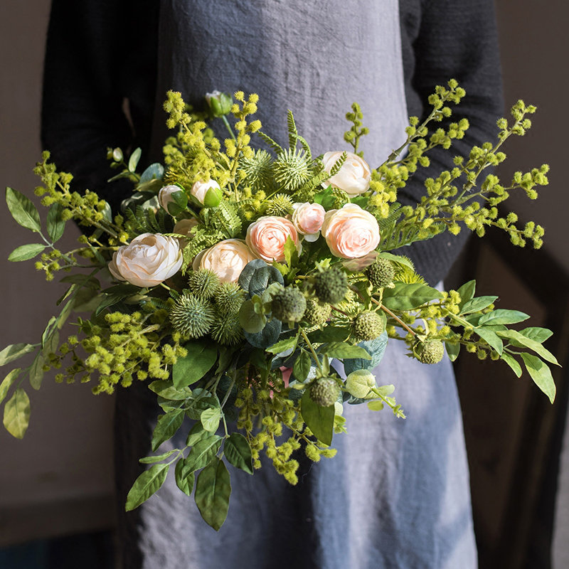 Arrangement floral vert rose rustique Toddington