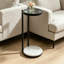 Table d'appoint moderne et mince en forme de C, table de chevet ronde à 2 niveaux avec plateau en verre fumé, base d'aspect marbre blanc et structure en métal noir pour salon et chambre