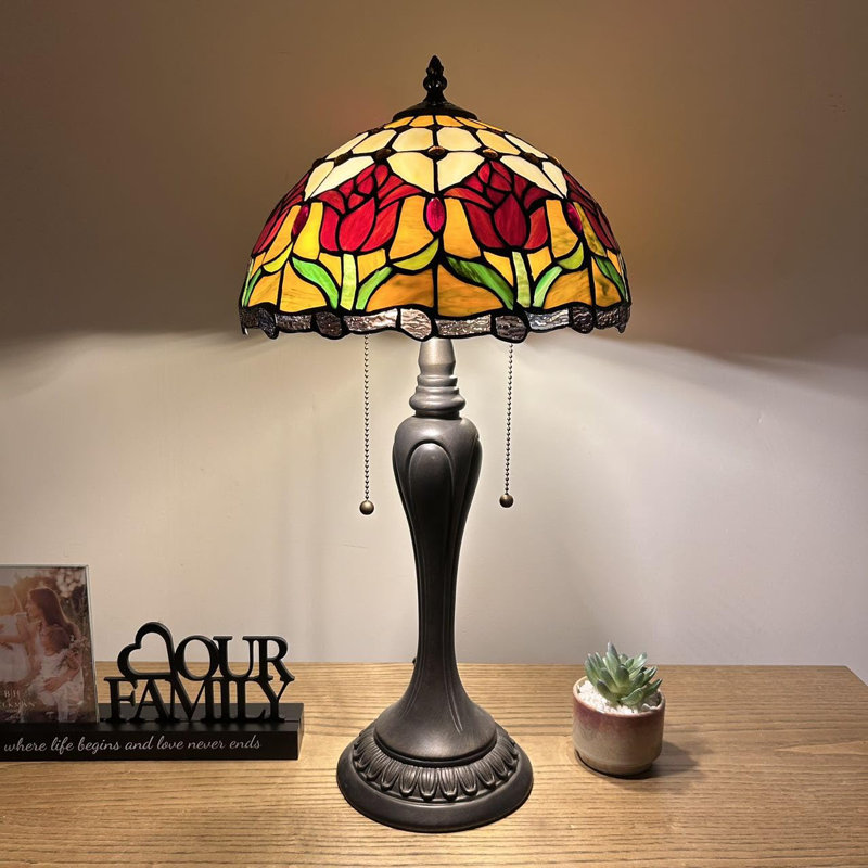 Lampe de table Tiffany avec tulipes rouges en verre coloré et ampoules DEL incluses l 12 po x P 12 po x H 22 po