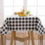 Nappe à carreaux en vinyle avec envers en flanelle, rectangle noir et blanc de 52 po x 90 po