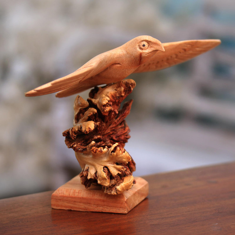 Sculpture en bois à l’allumée eagle