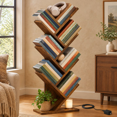 Bibliothèque rustique marron à 7 niveaux en forme d'arbre avec éclairage DEL, petite étagère de rangement et présentoir à poser au sol pour les livres, idéale pour un bureau, un salon ou un coin.