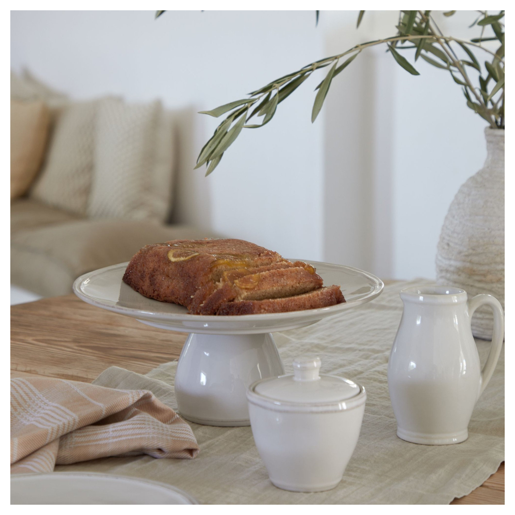Fontana Stoneware Cake Stand
