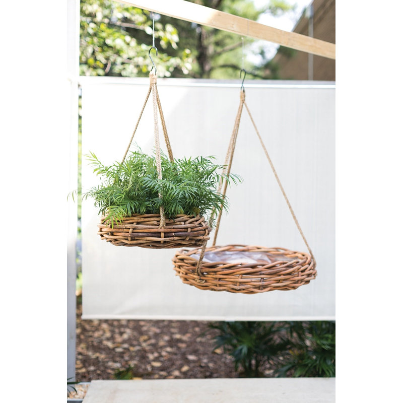 Everest Hanging Planter, 7" H x 23" W x 23" D