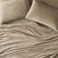 Très grand drap 4 pièces taupe - 100% doux et confortable brossé des deux côtés avec des draps-housses plats 2 taies d'oreiller en velours lavable à la machine