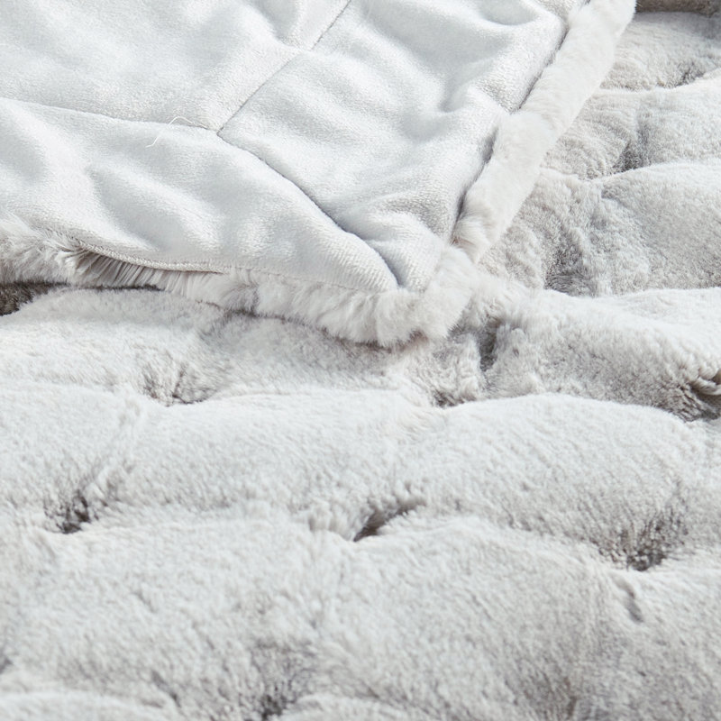 CloudNest Plush Faux Fur Throw Blanket, Nuage