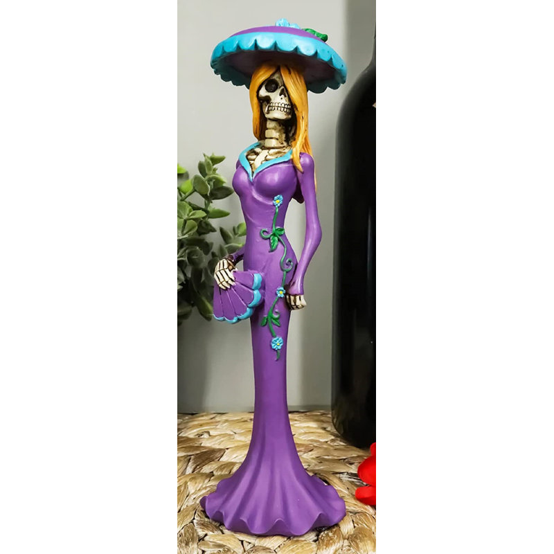 Statue d'aristocrate Craig-Cobie Steampunk en mauve