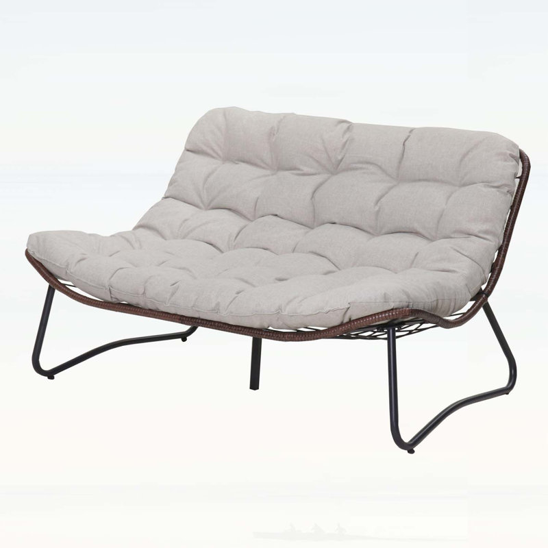 Canapé de patio avec coussin épais de luxe, osier résistant aux intempéries et conception ergonomique pour un confort extérieur