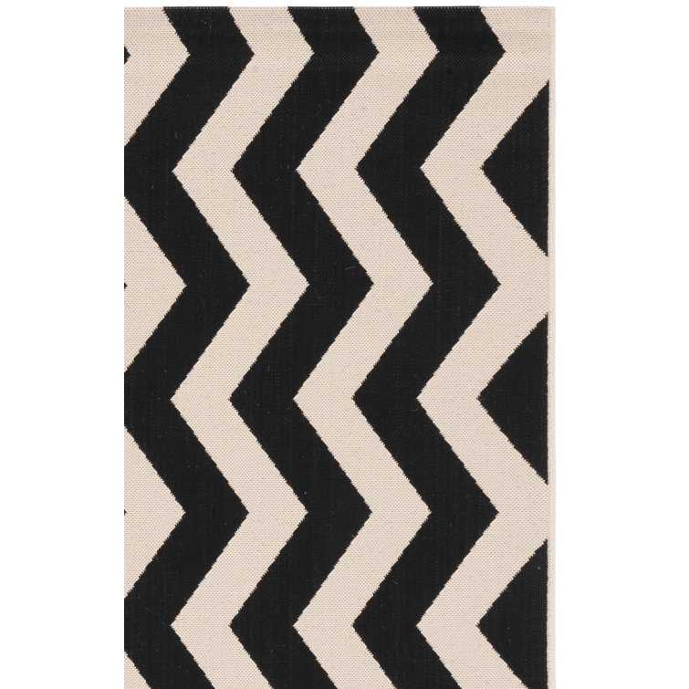 Arneshia Polypropylene Black/Beige Area Indoor/Outdoor Area Rug
