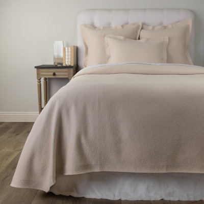 SANGO Coverlet