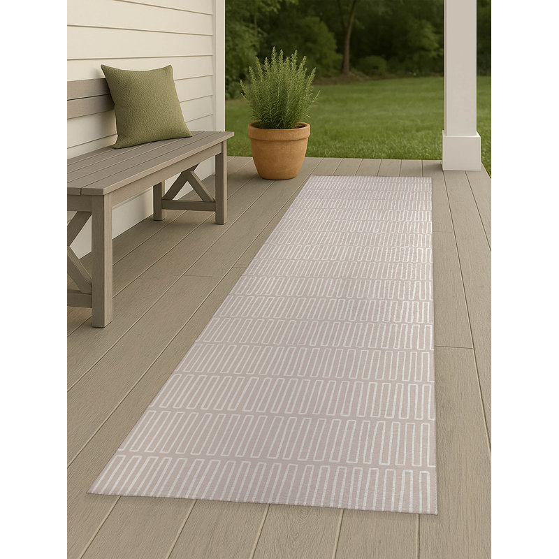 Block Maze Non-Slip Outdoor Rug, Runner 2'6" x 8'