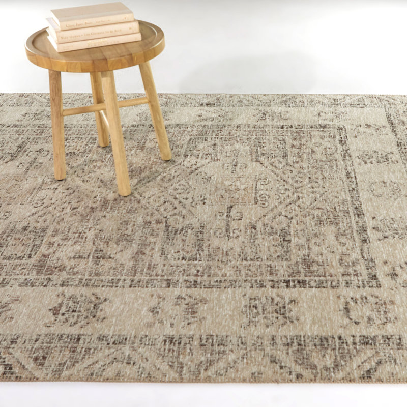 Oriental Indoor Rug, Rectangle 5'3" x 7'