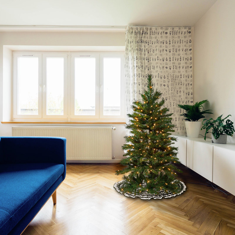 Tiffany Slim 10' Green Fir Artificial Christmas Tree with 800 Clear Lights with Stand, 4.5'