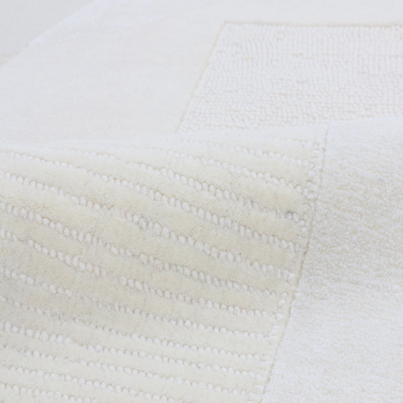Area Rug in Ivory, Rectangle 5' x 8'