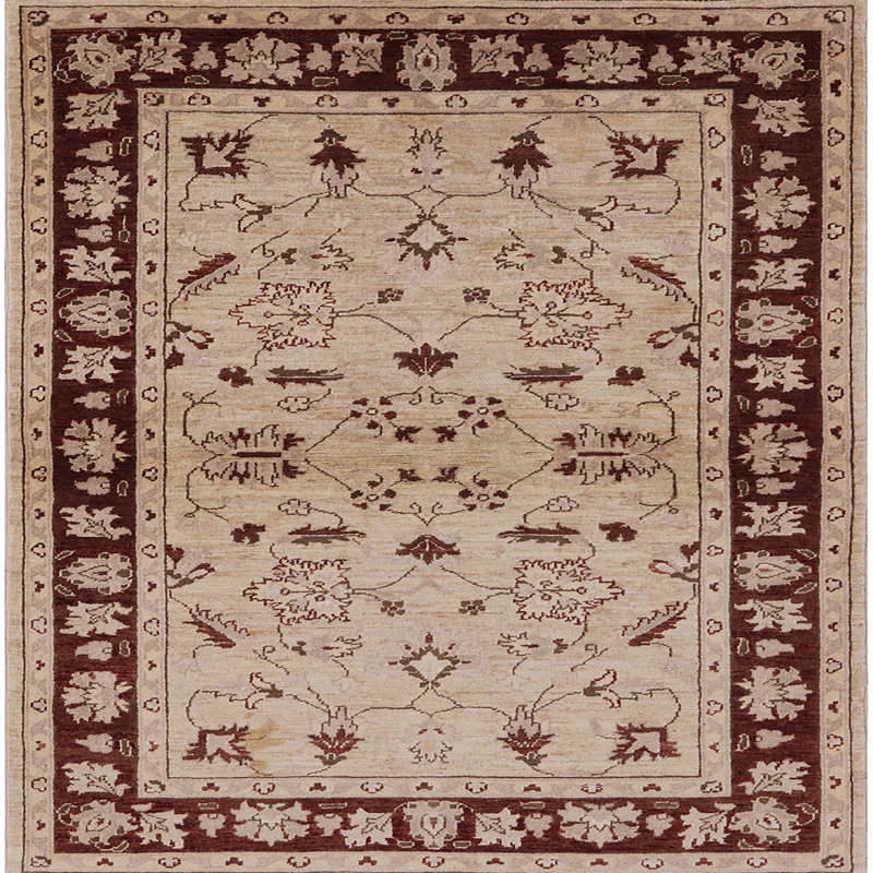 Tapis beige Disckinson, Carré 3 pis