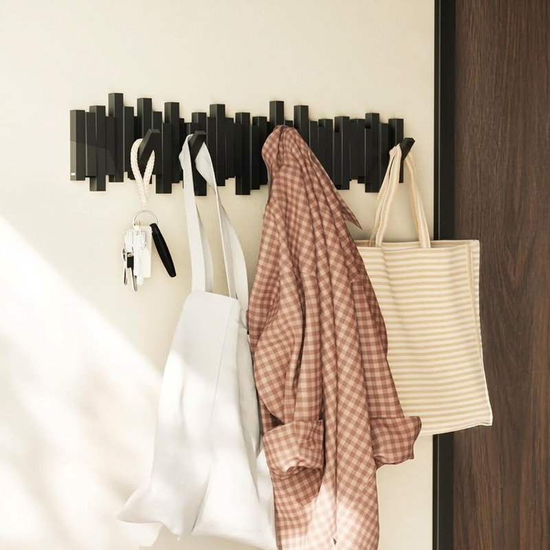 Plastic 8 - Hook