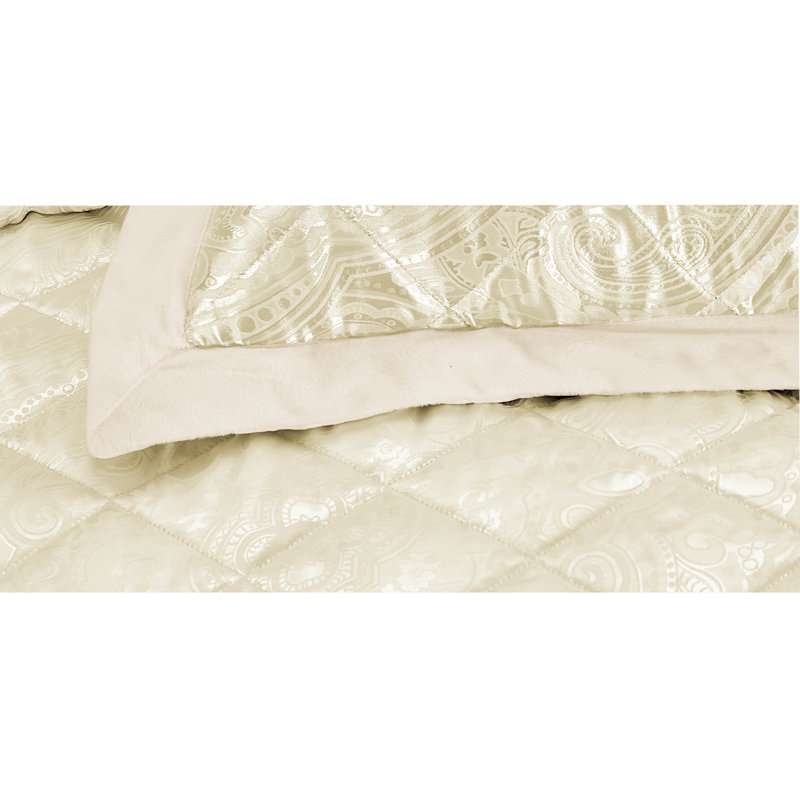 Haith Polyester Floral Bedspread with Pillowcases Included, Double Bedspread - 2 Pillowcases, Beige
