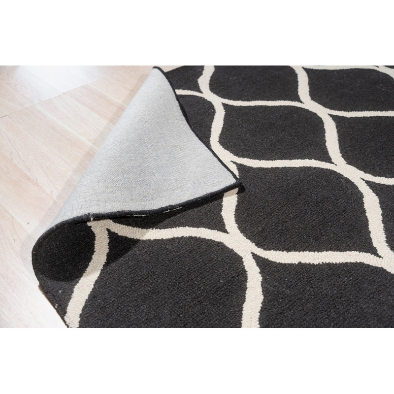 Hand Tufted Wool Area Rug in Black, Black