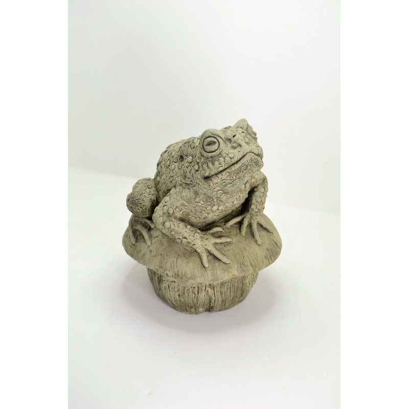 Yareli Fantasy & Sci-Fi Stone Garden Statue