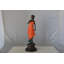 Statue de jeune femme Amberjack en bronze orange - Taille: L 7 po x l 26 po x H 25 po.