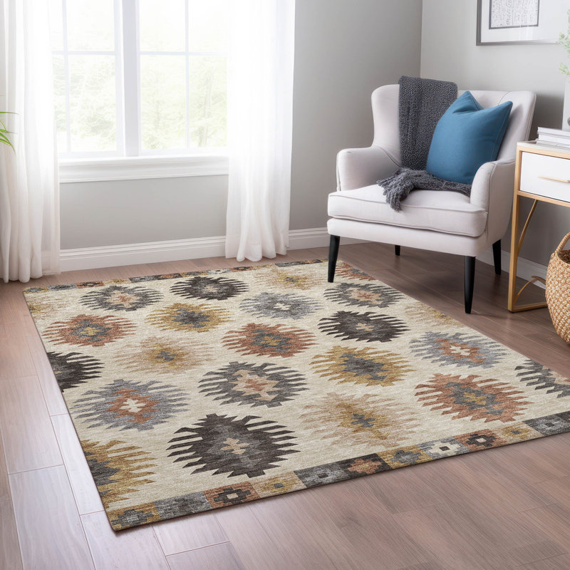 Chayden rug with non-slip backing, Rectangle 2 pi 6 po x 3 pi 10 po