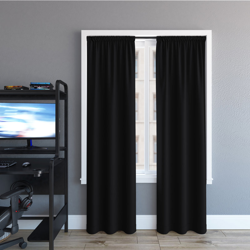 Panneau de rideau occultant avec passe-tringle Sun Zero Randall, L 37 po x L 63 po, Noir