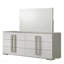 Commode style 6 tiroirs en bois blanc.
