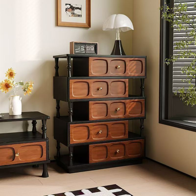 Commode rétro et simple