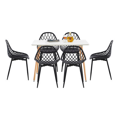 Dorrington 6 - Person Dining Set