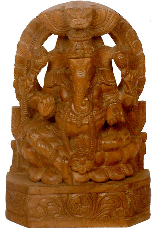 Lord Ganesha assis à Lalitasana