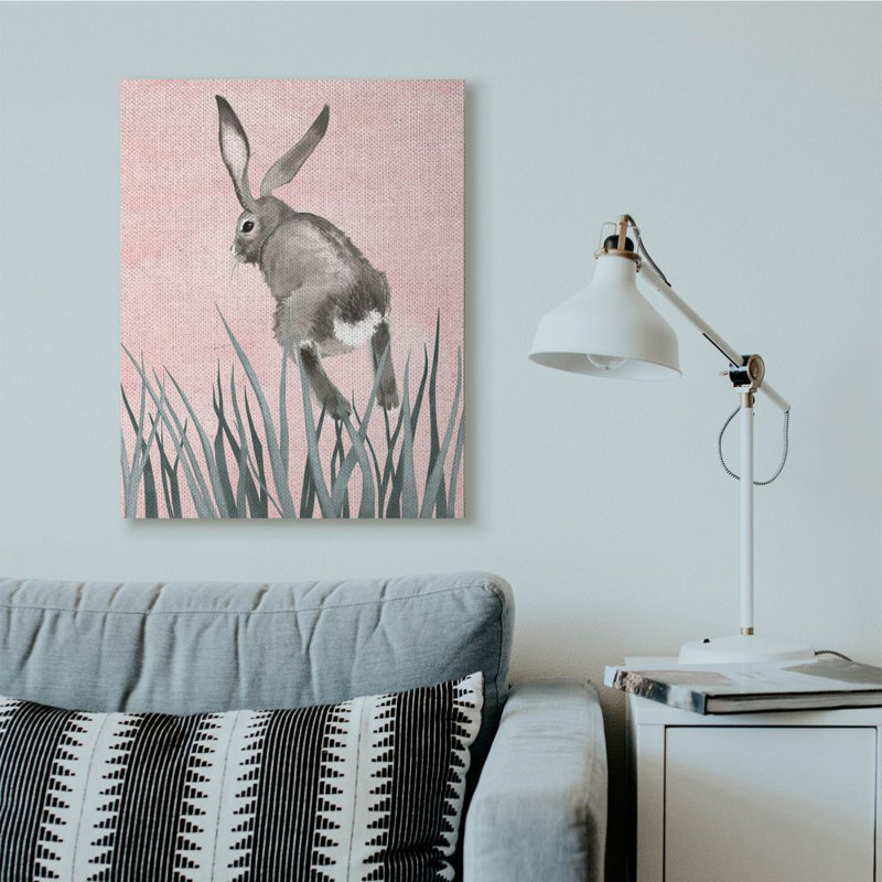 «Bunny Rabbit Jump Grass Pink Green Animal» par Ziwei Li - reproduction d'art, H 40 po x l 30 po, Toile tendue