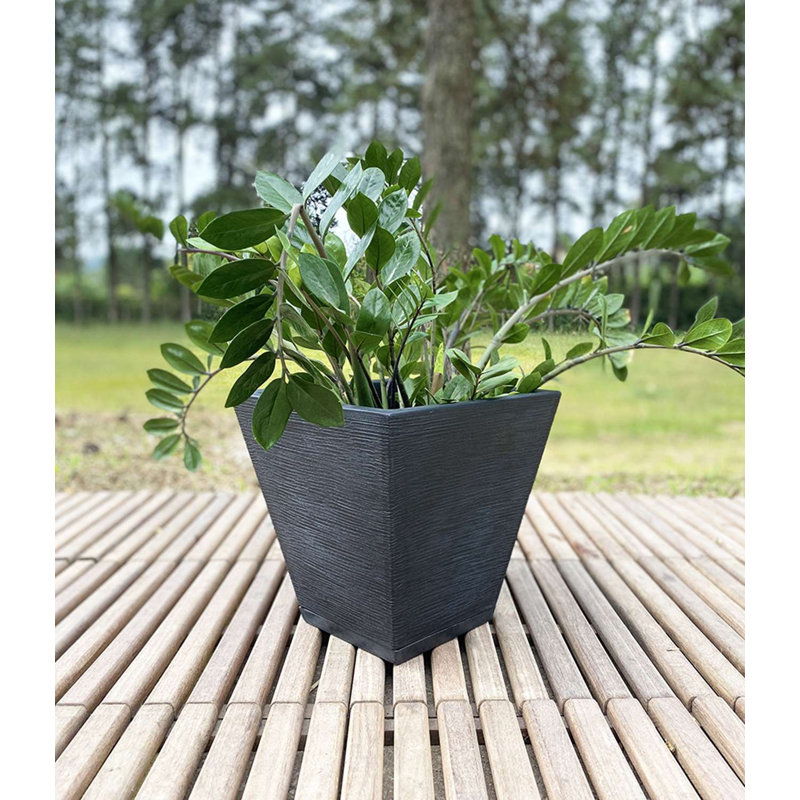 Pot à fleurs en résine Zurique, Noir, H 13,39 po x l 13,78 po x P 13,78 po